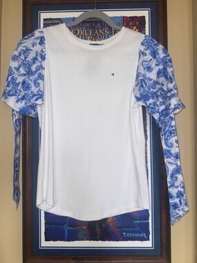 Tommy Hilfiger White Knit Top with Blue Floral Puff Sleeves